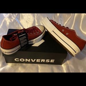 Red Converse size 8 women